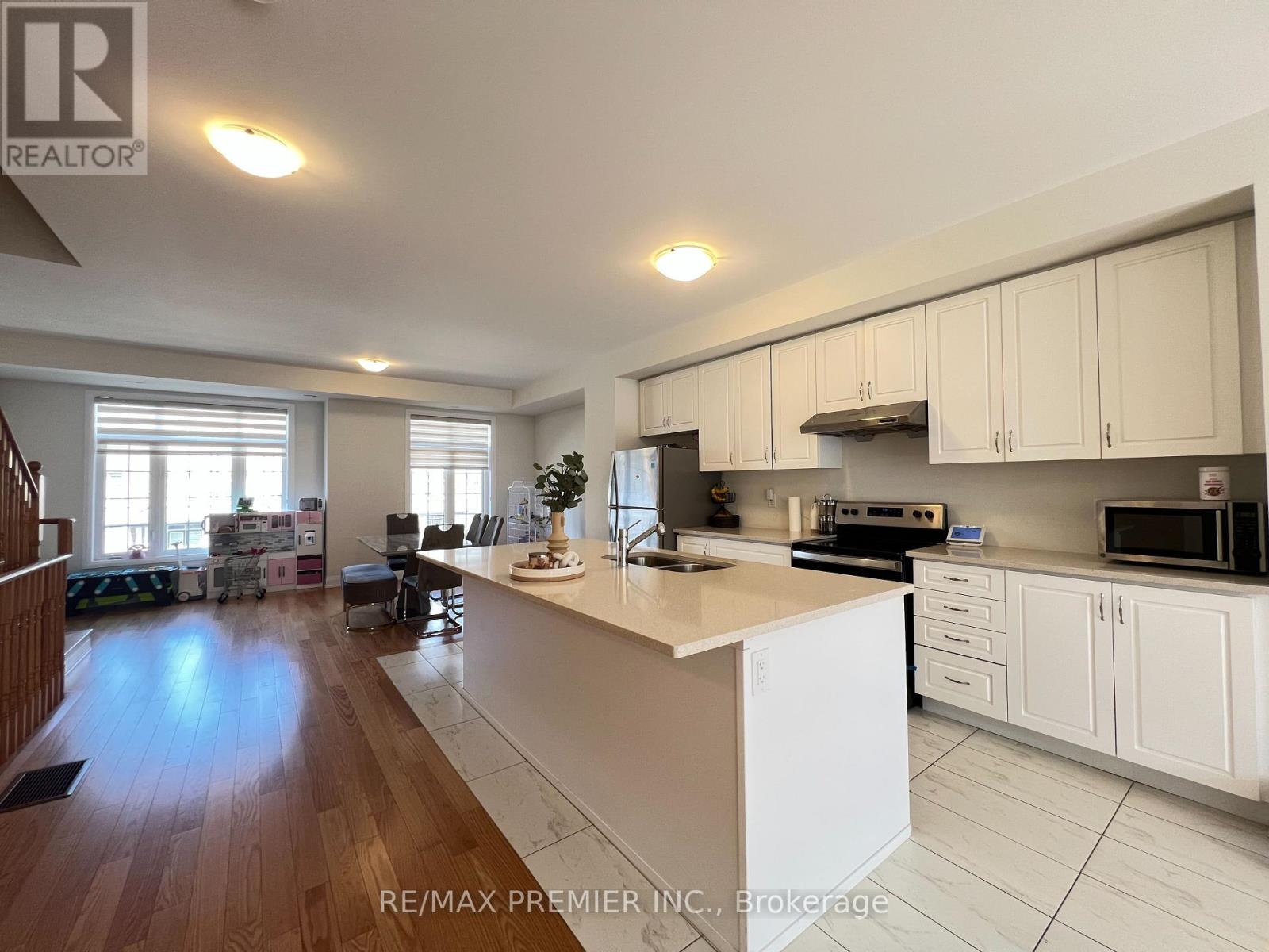 28 PETCH AVENUE - 4