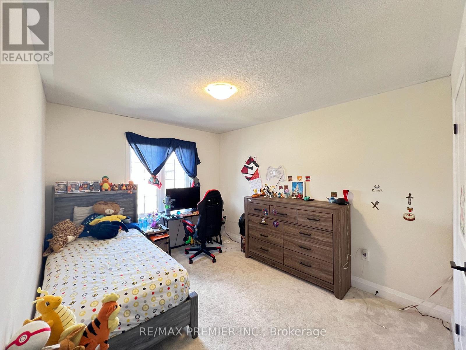 28 PETCH AVENUE - 12