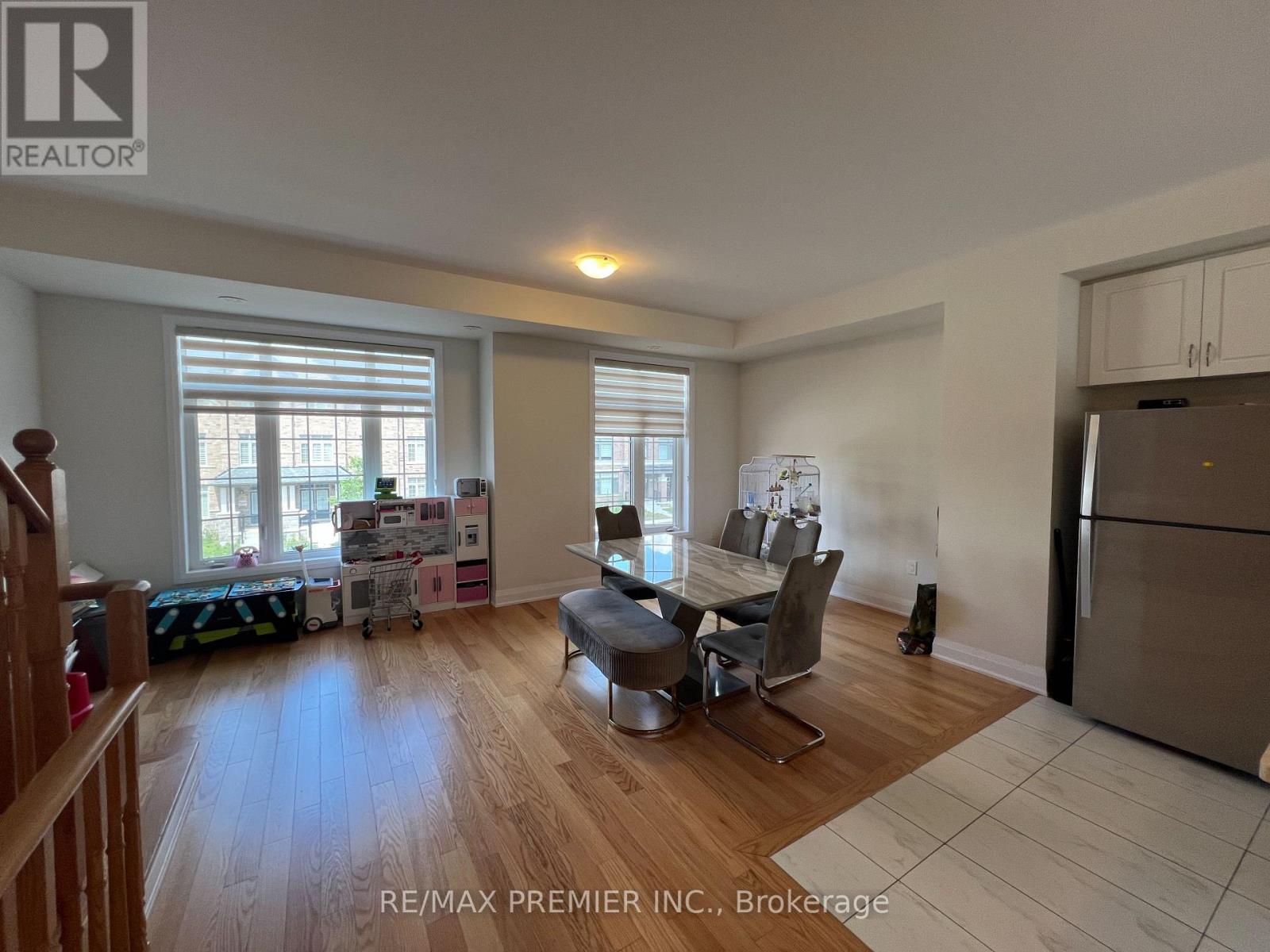 28 PETCH AVENUE - 3
