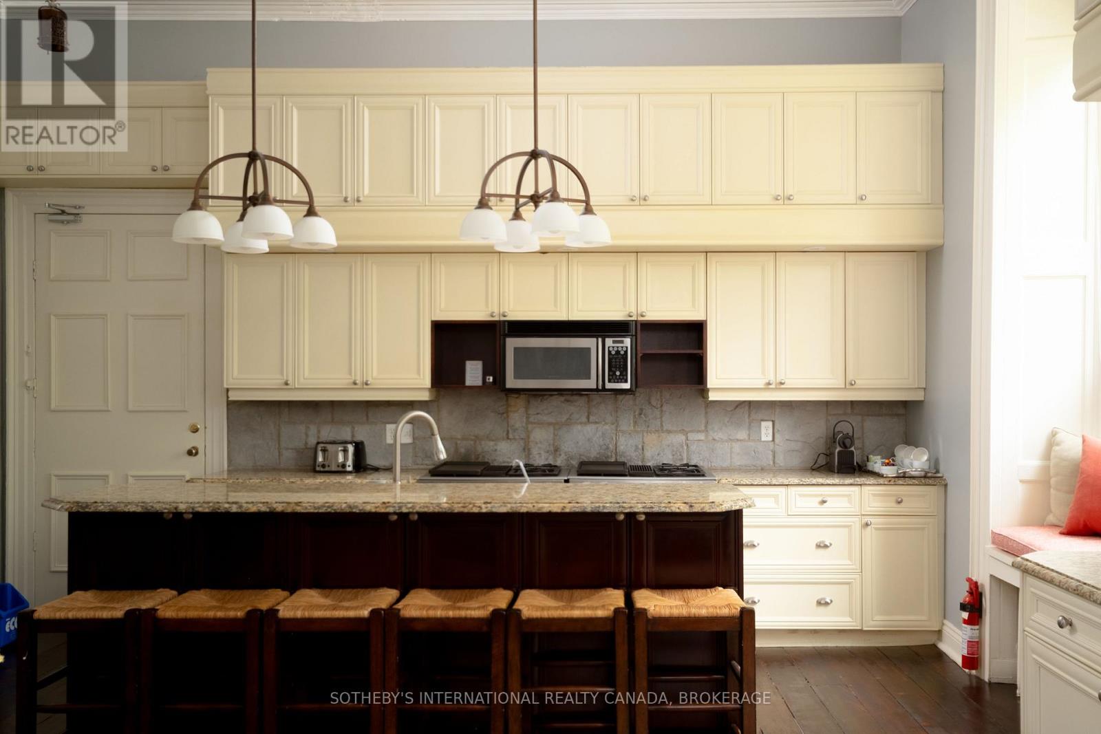 8 STARR PLACE - Image 10