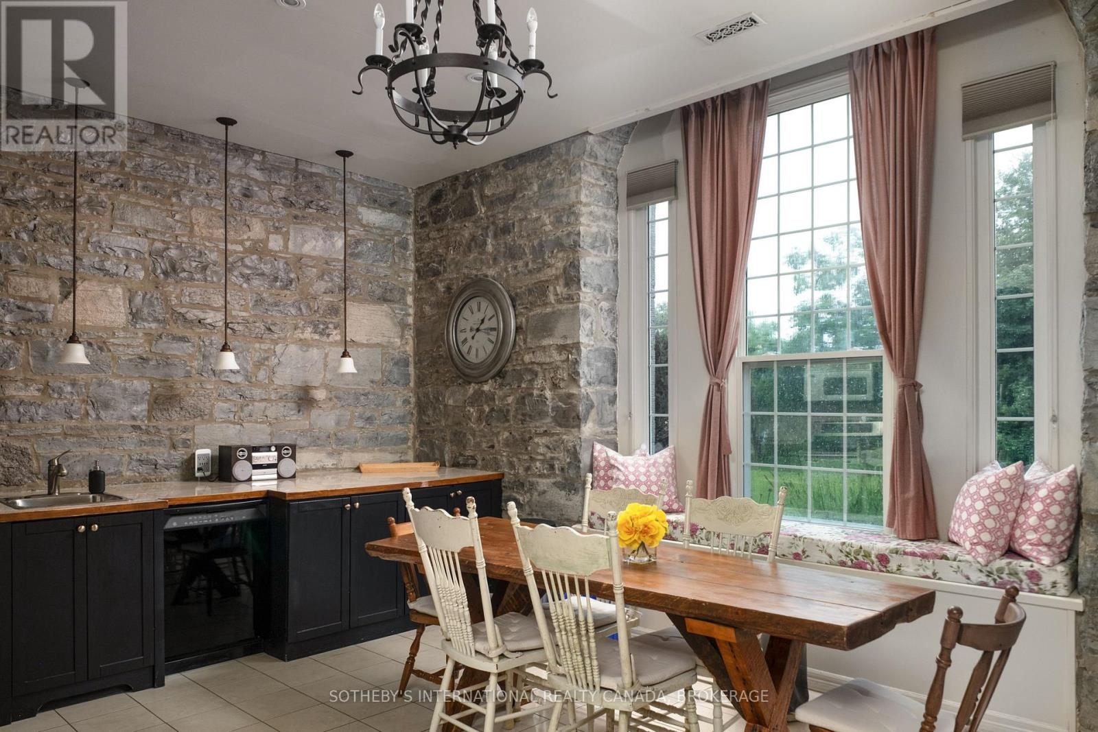 8 STARR PLACE - Image 41