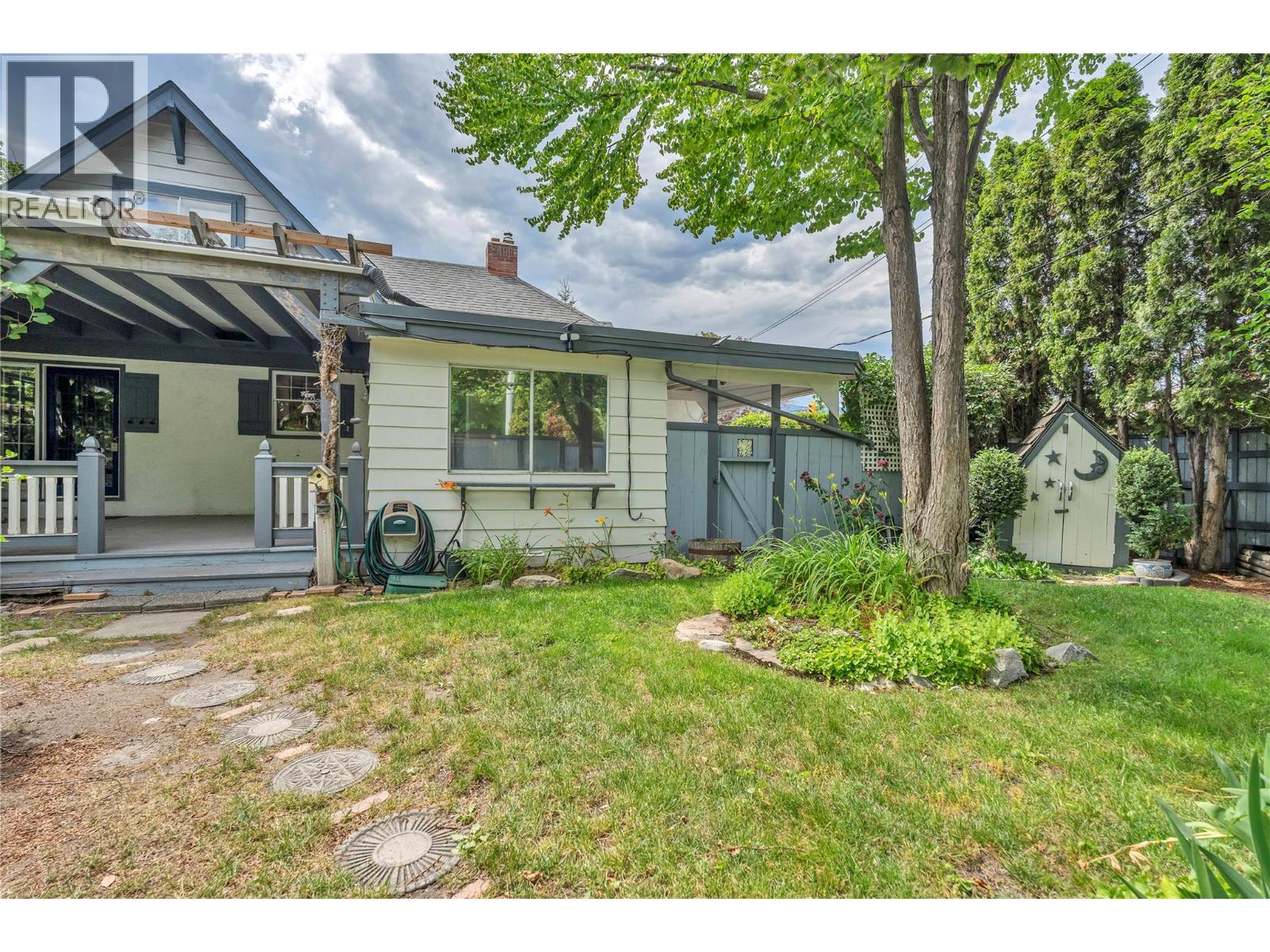 702 Winnipeg Street - 29