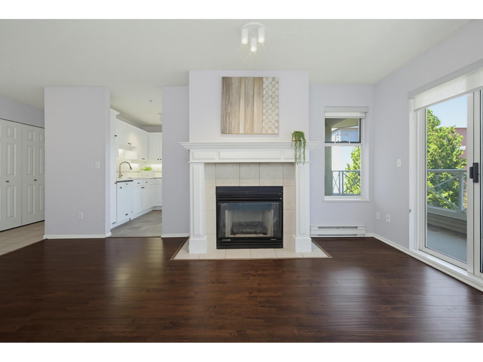 205 5568 201A STREET, Langley
