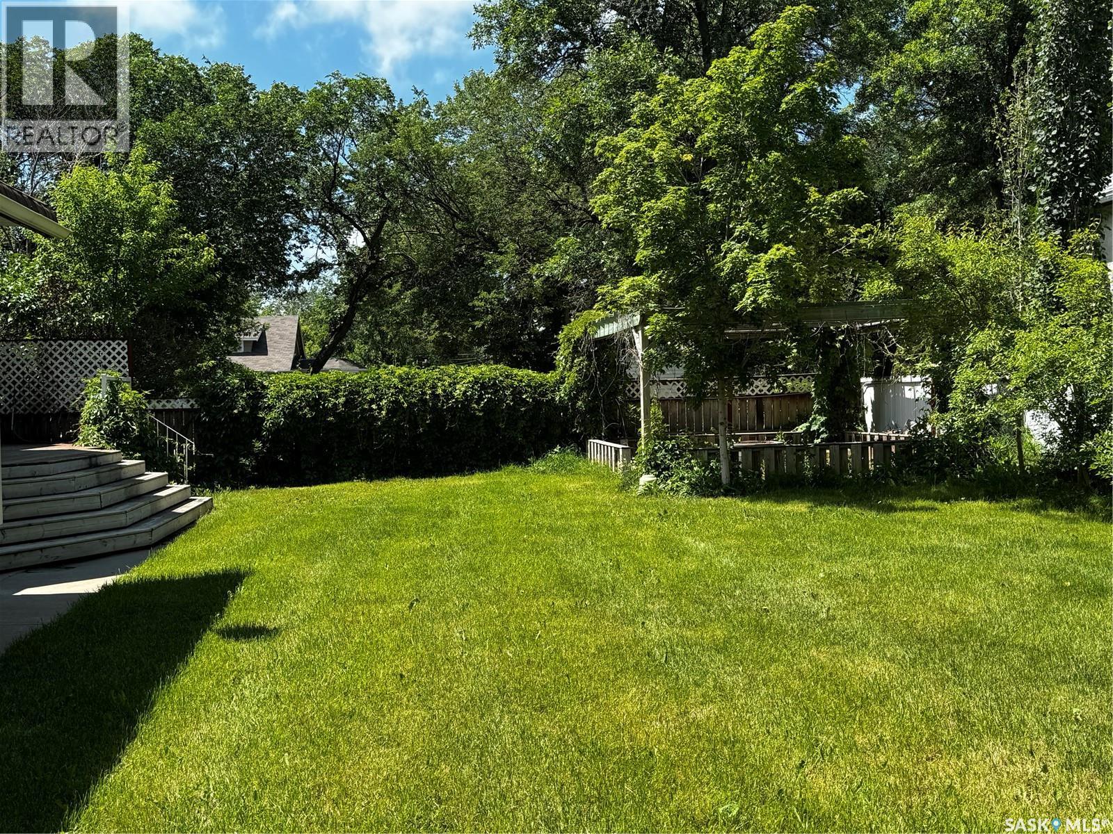 215 7th AVENUE E — photo 36