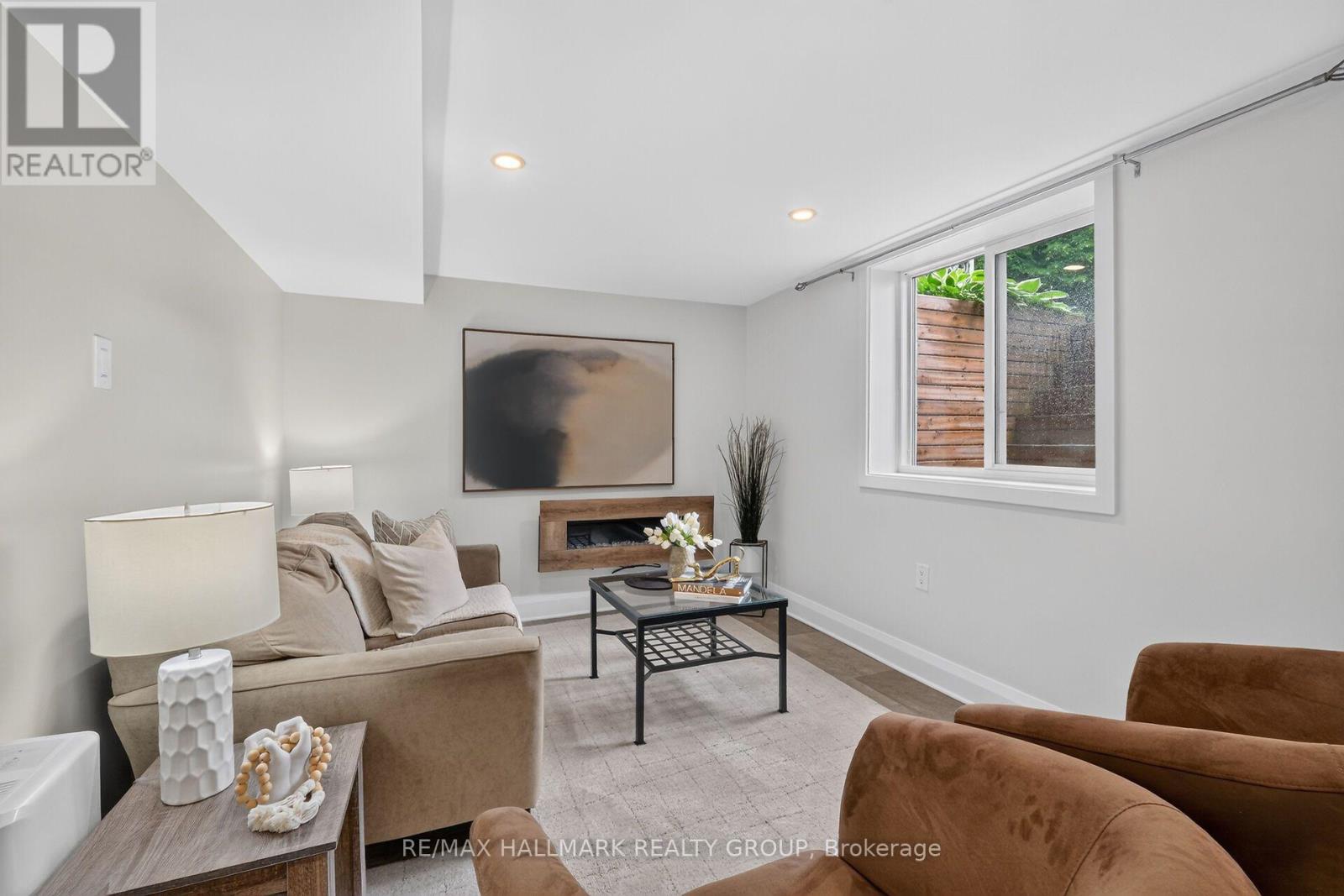 2160 LAMBETH WALK, Ottawa. Luxury613. By Peter Sagos - Image 26