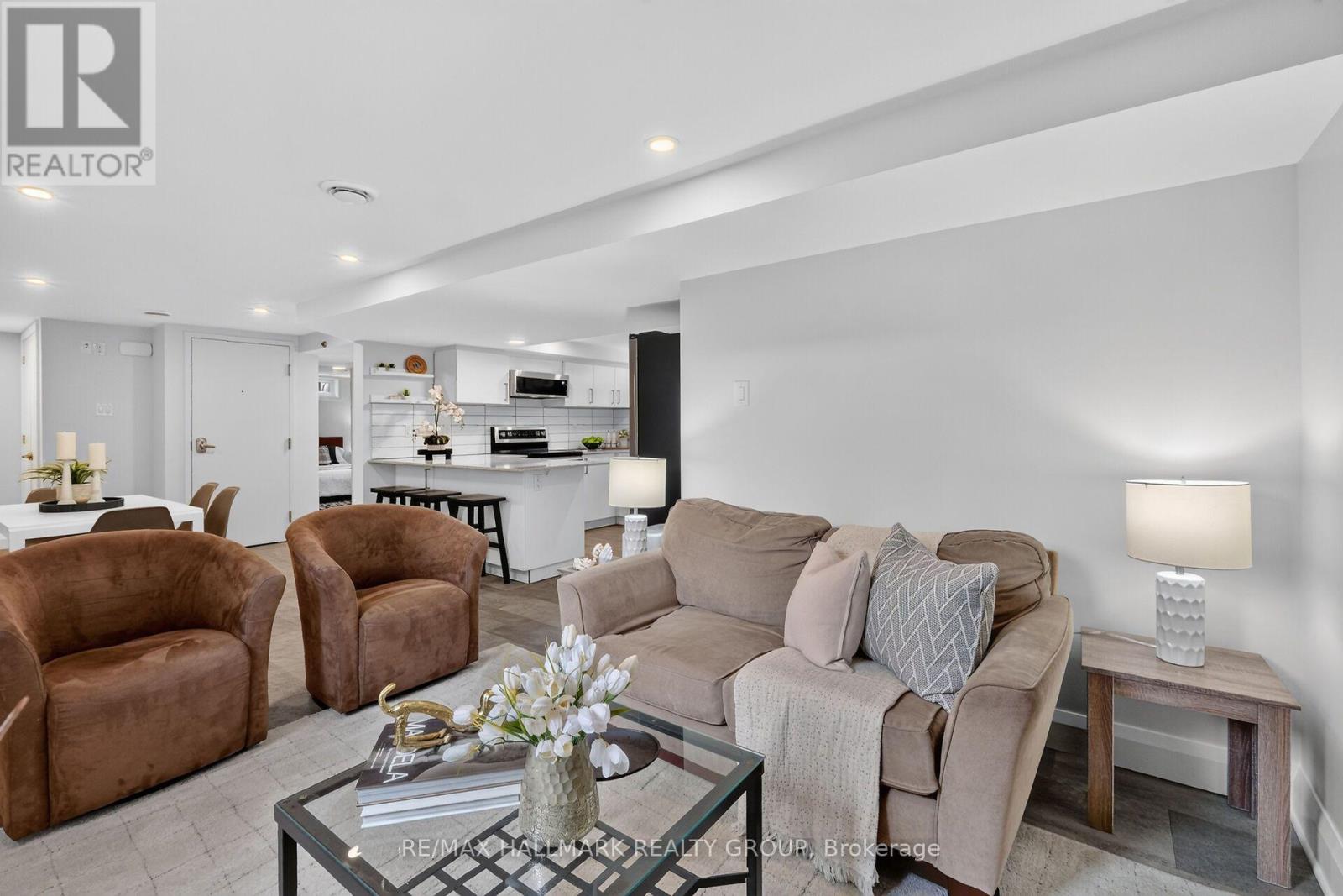 2160 LAMBETH WALK, Ottawa. Luxury613. By Peter Sagos - Image 27