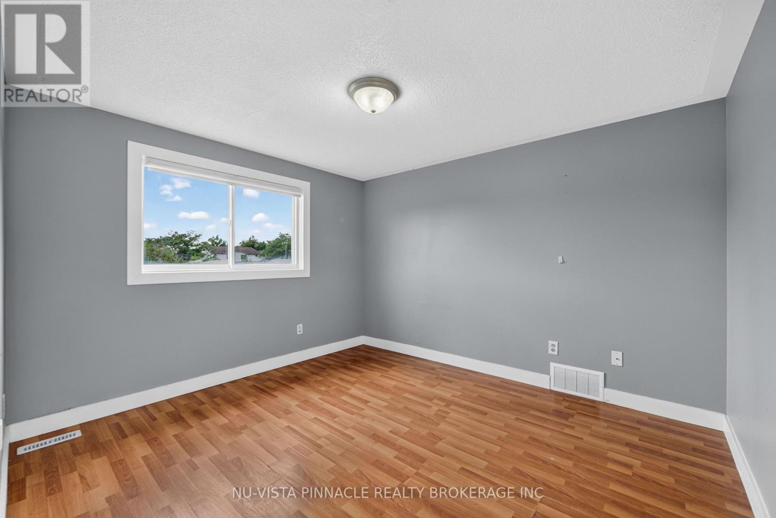282 FLEMING DRIVE - 26