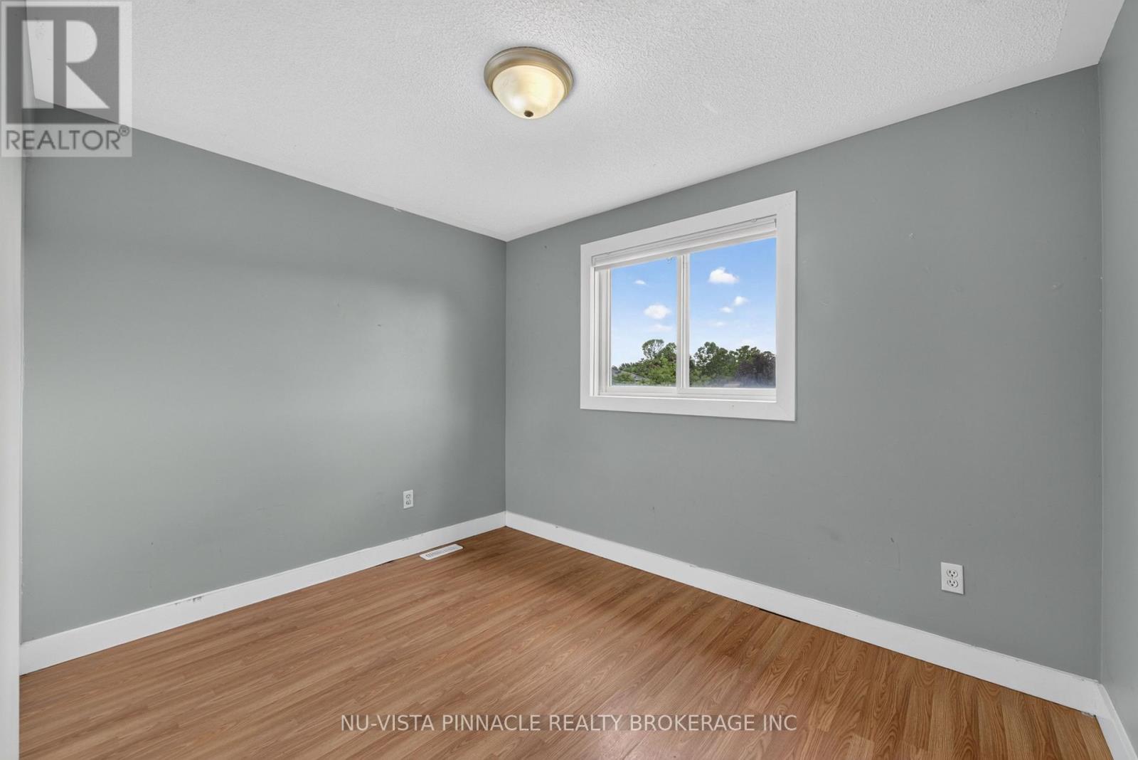 282 FLEMING DRIVE - 28
