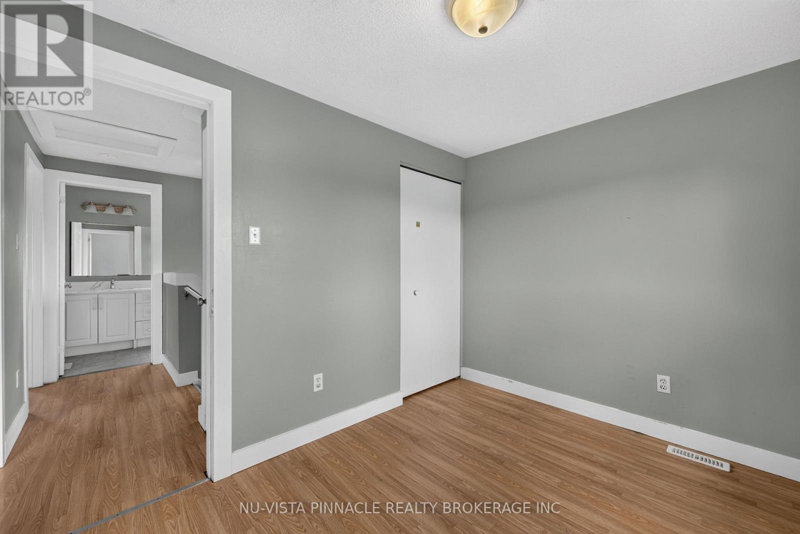 282 FLEMING DRIVE - 29