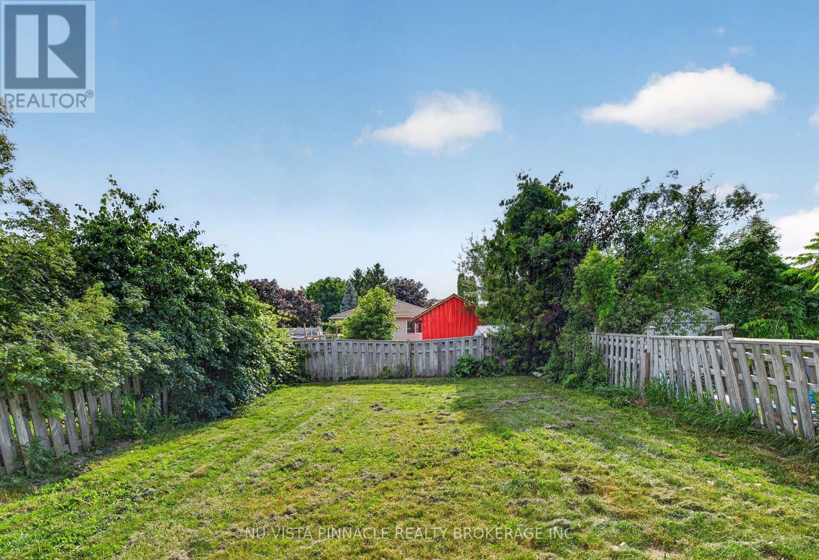 282 FLEMING DRIVE - 40