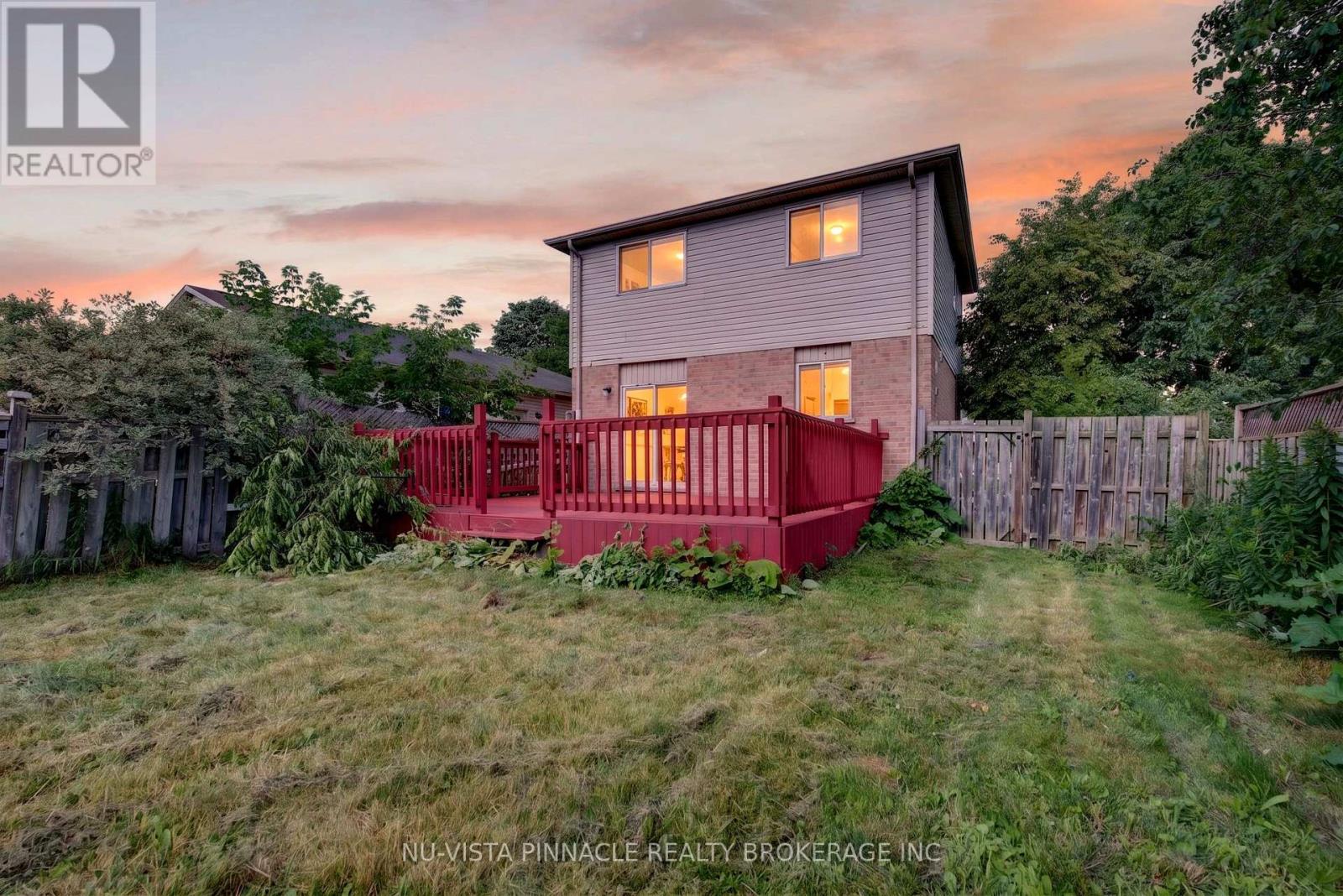 282 FLEMING DRIVE - 44