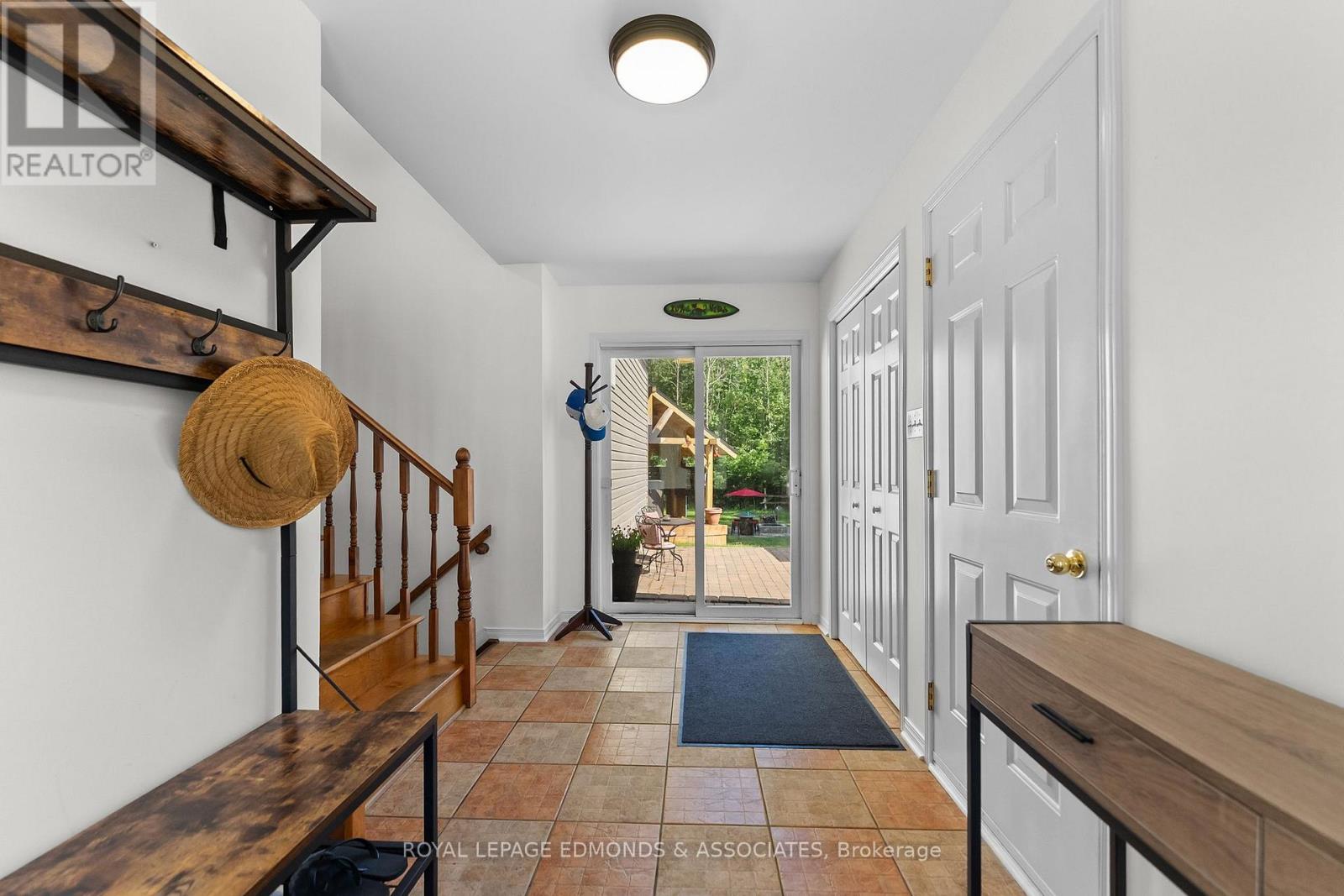 36 FERN ROAD - 24