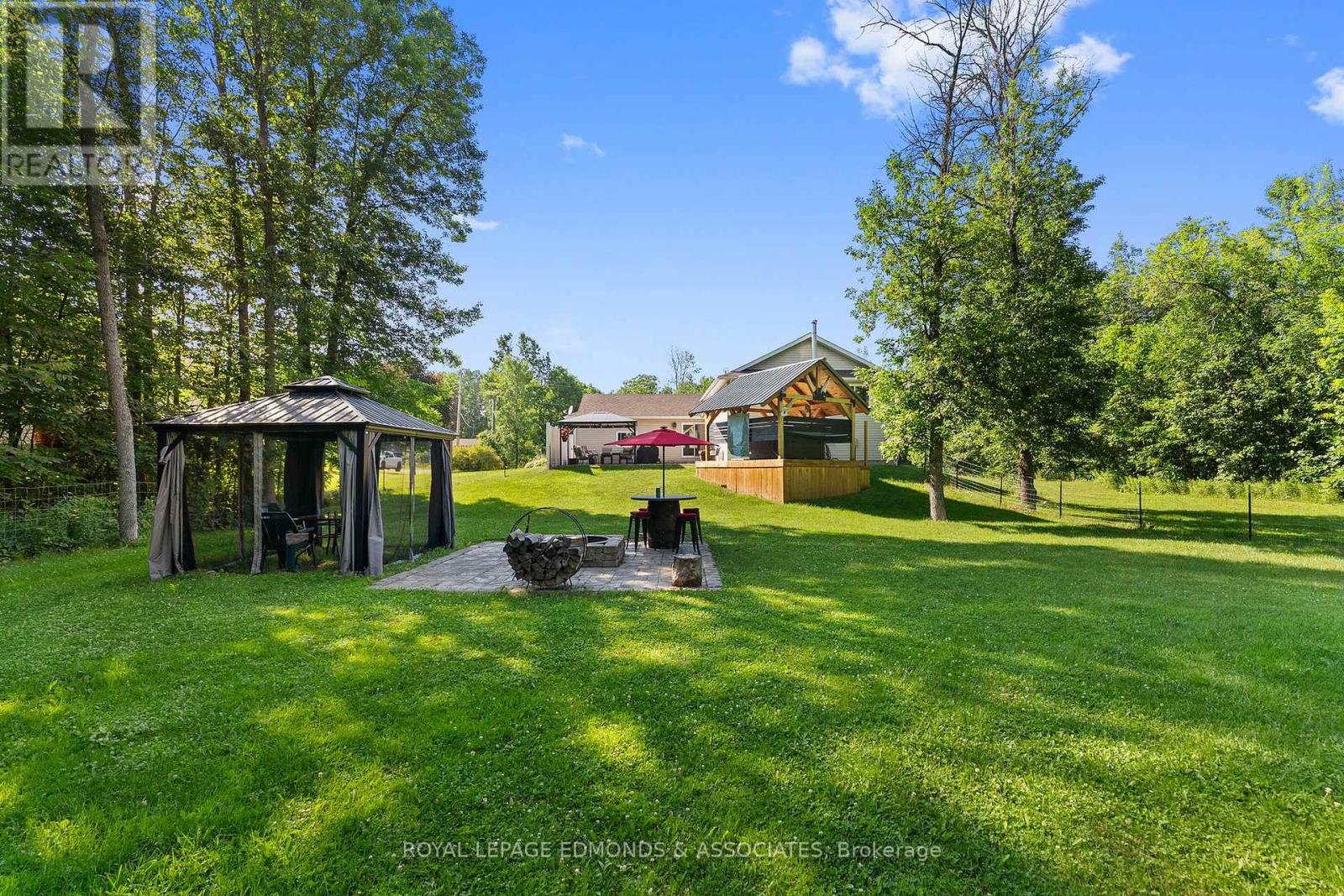 36 FERN ROAD - 32
