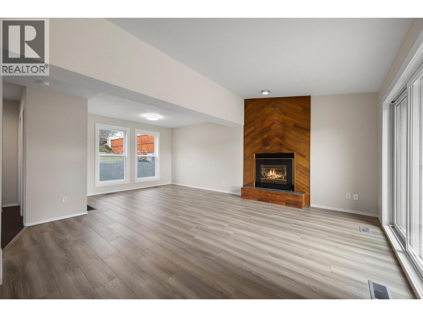 1748 North River Drive - 4