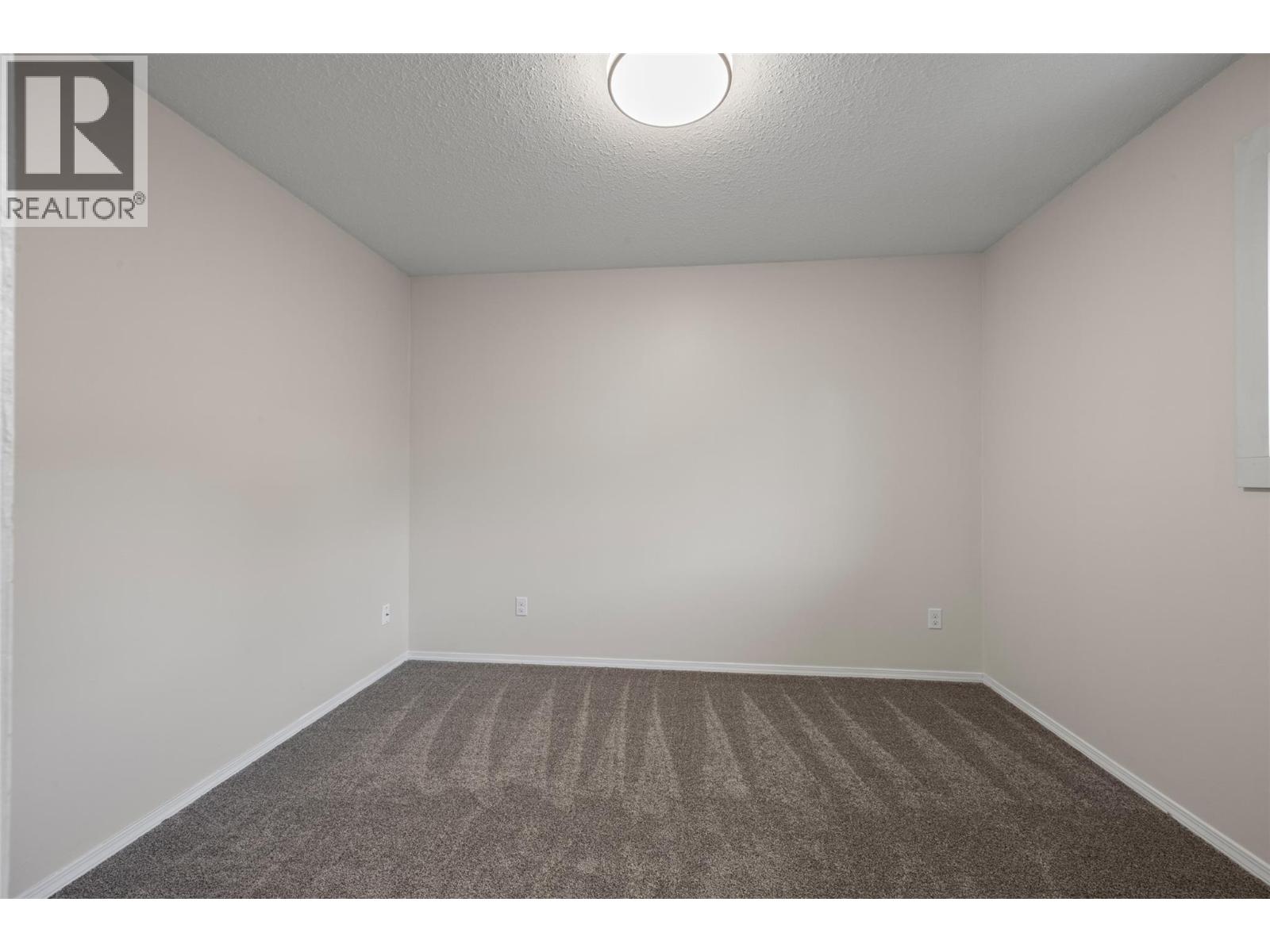 1748 North River Drive - 19