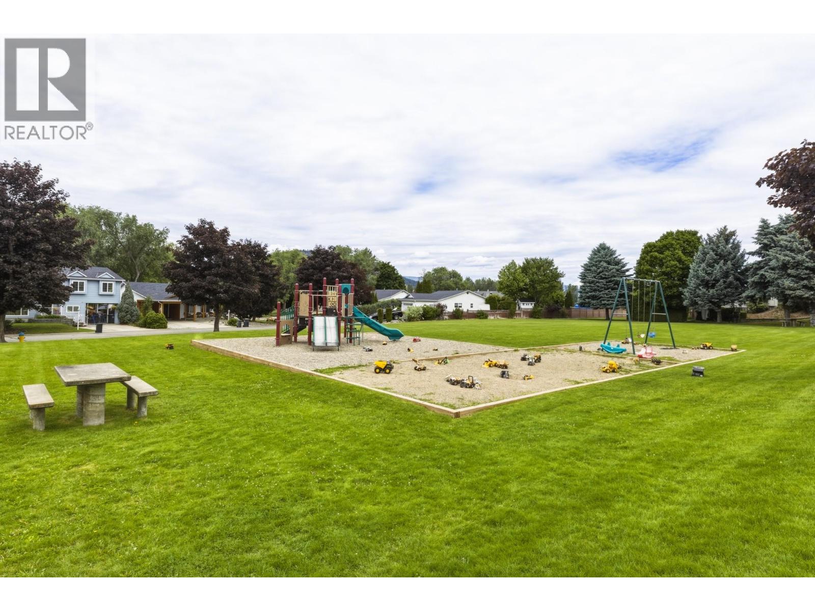 #33 4450 Postill Drive - 32