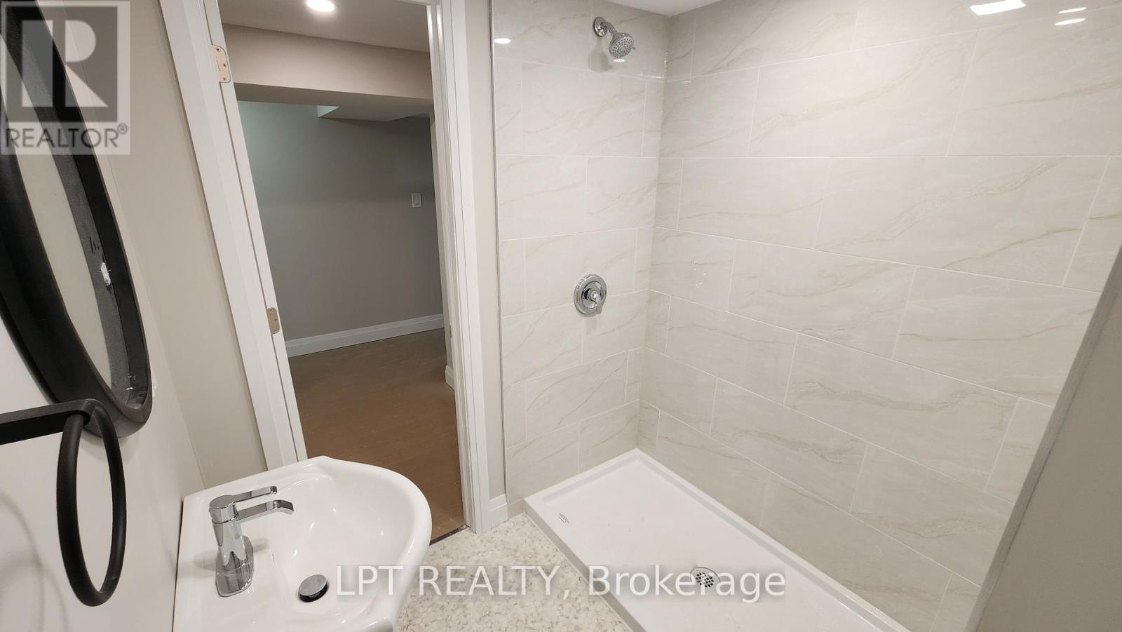43 NEWBURY DRIVE - 20