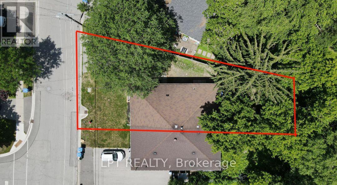 43 NEWBURY DRIVE - 24