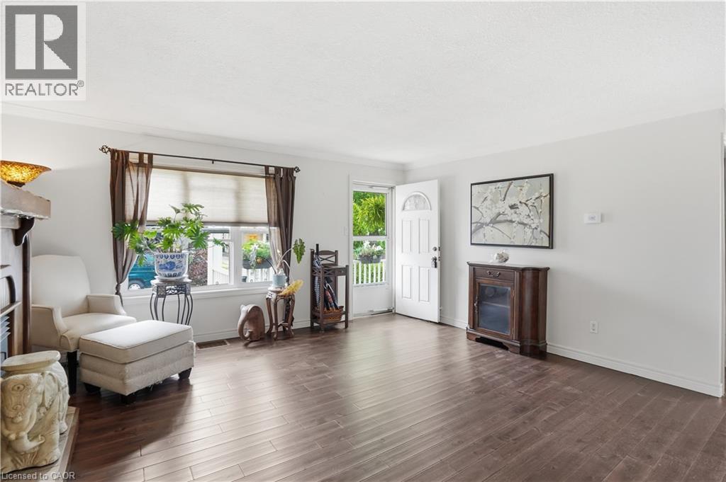 272 ADELINE Avenue - 11