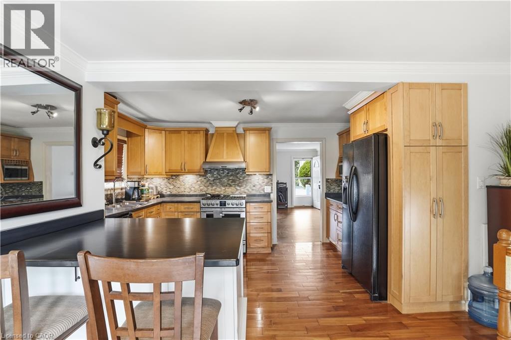 272 ADELINE Avenue - 16