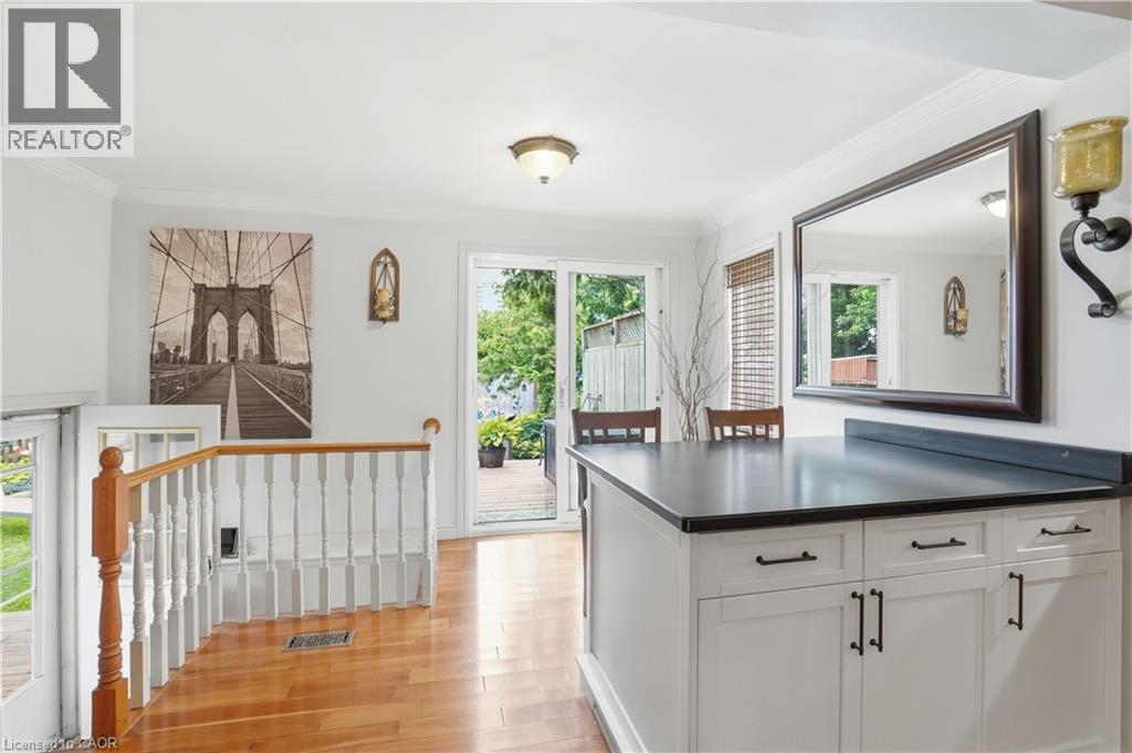 272 ADELINE Avenue - 19