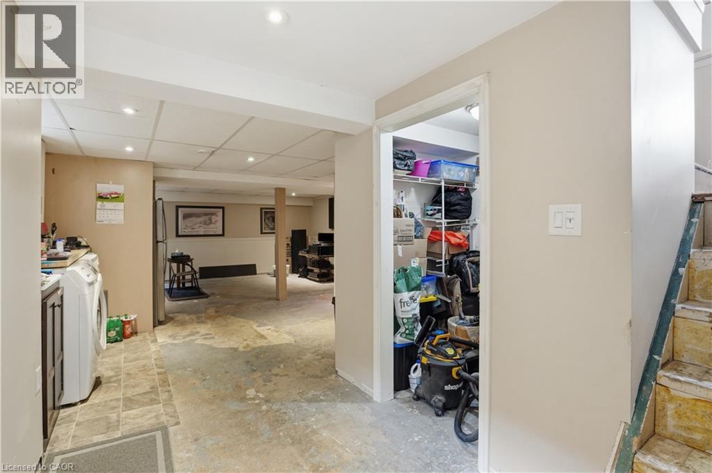 272 ADELINE Avenue - 27