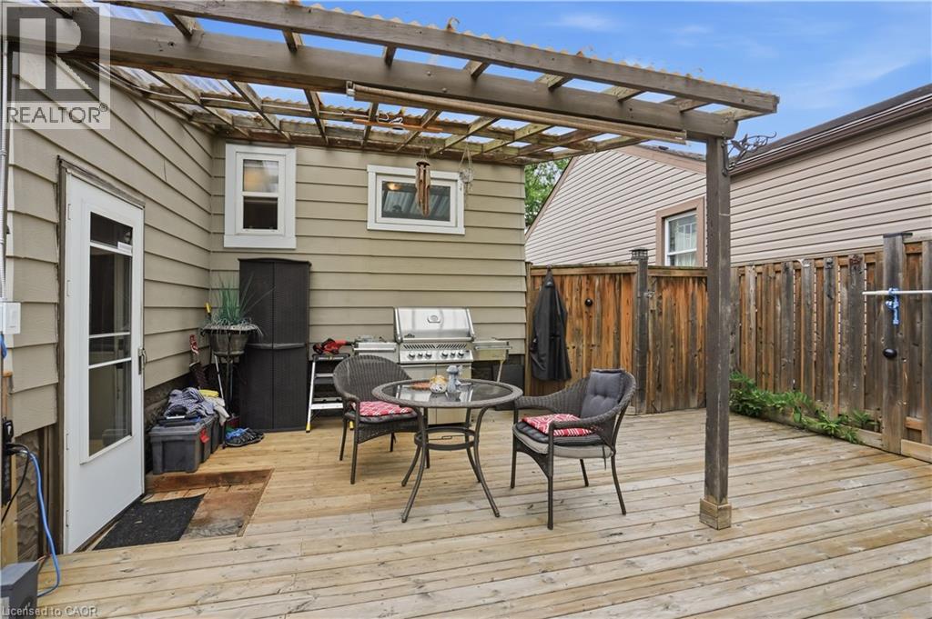272 ADELINE Avenue - 36