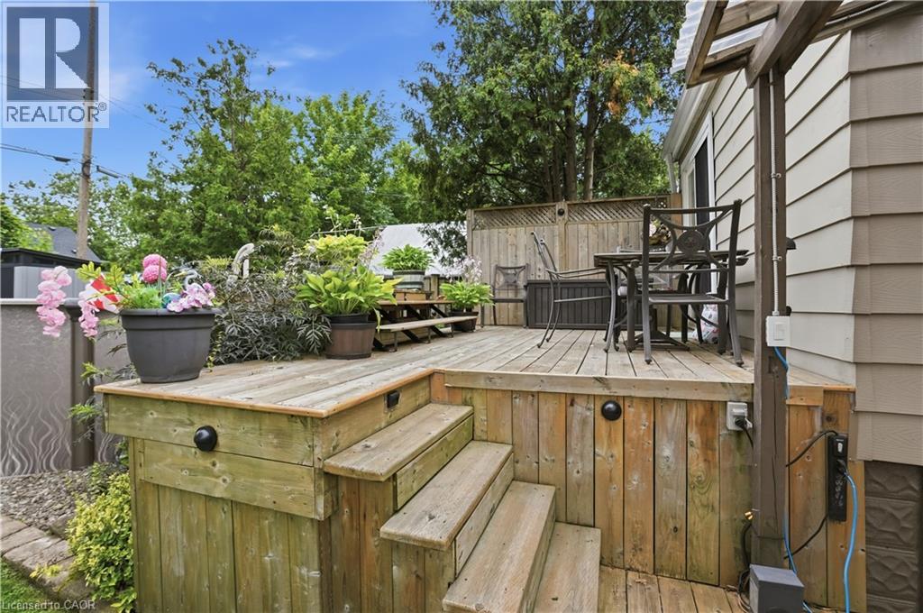 272 ADELINE Avenue - 38