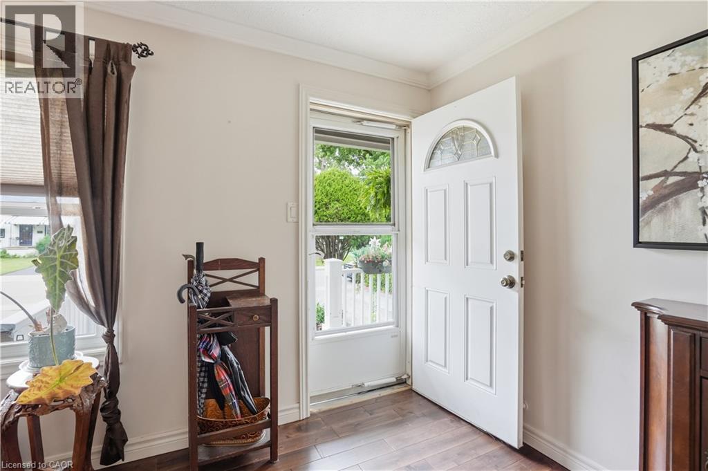 272 ADELINE Avenue - Image 7