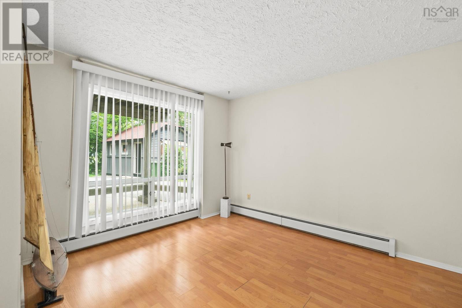 15 Idlewylde Road - 35