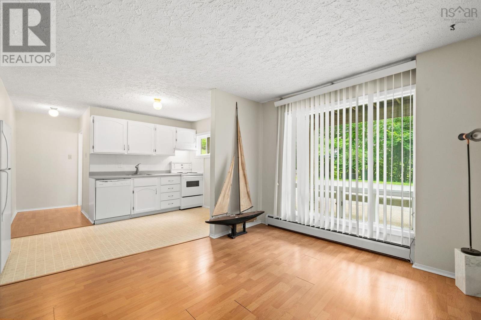15 Idlewylde Road - 36