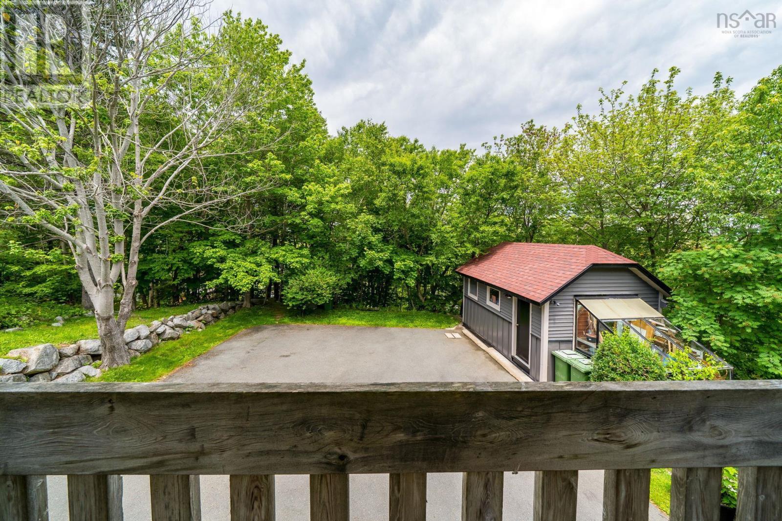 15 Idlewylde Road - 11