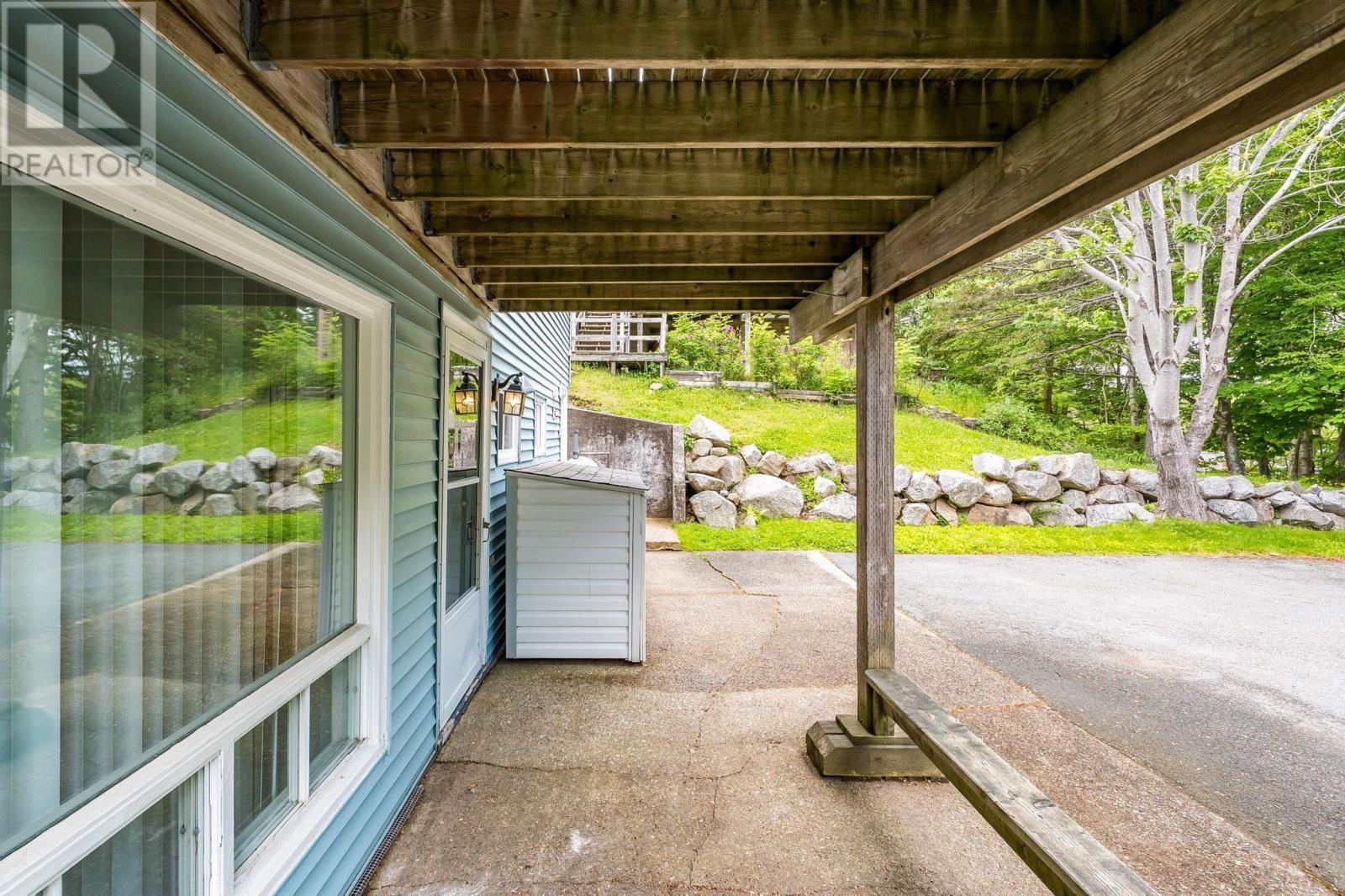 15 Idlewylde Road - 32