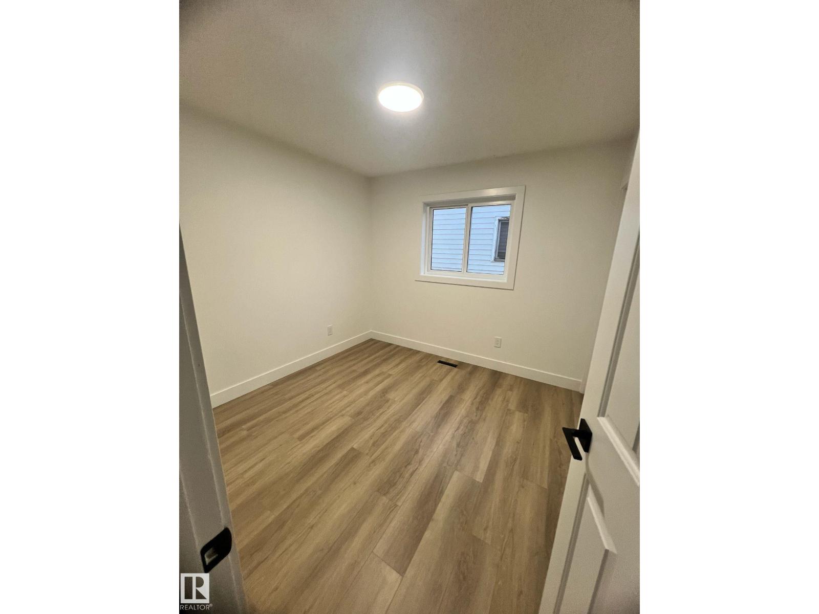 3320 43 ST NW - 8