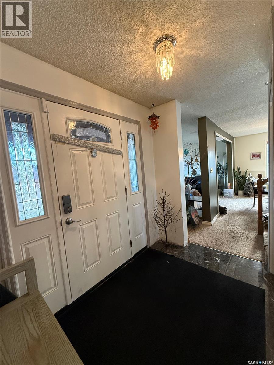 306 Crean CRESCENT - 2
