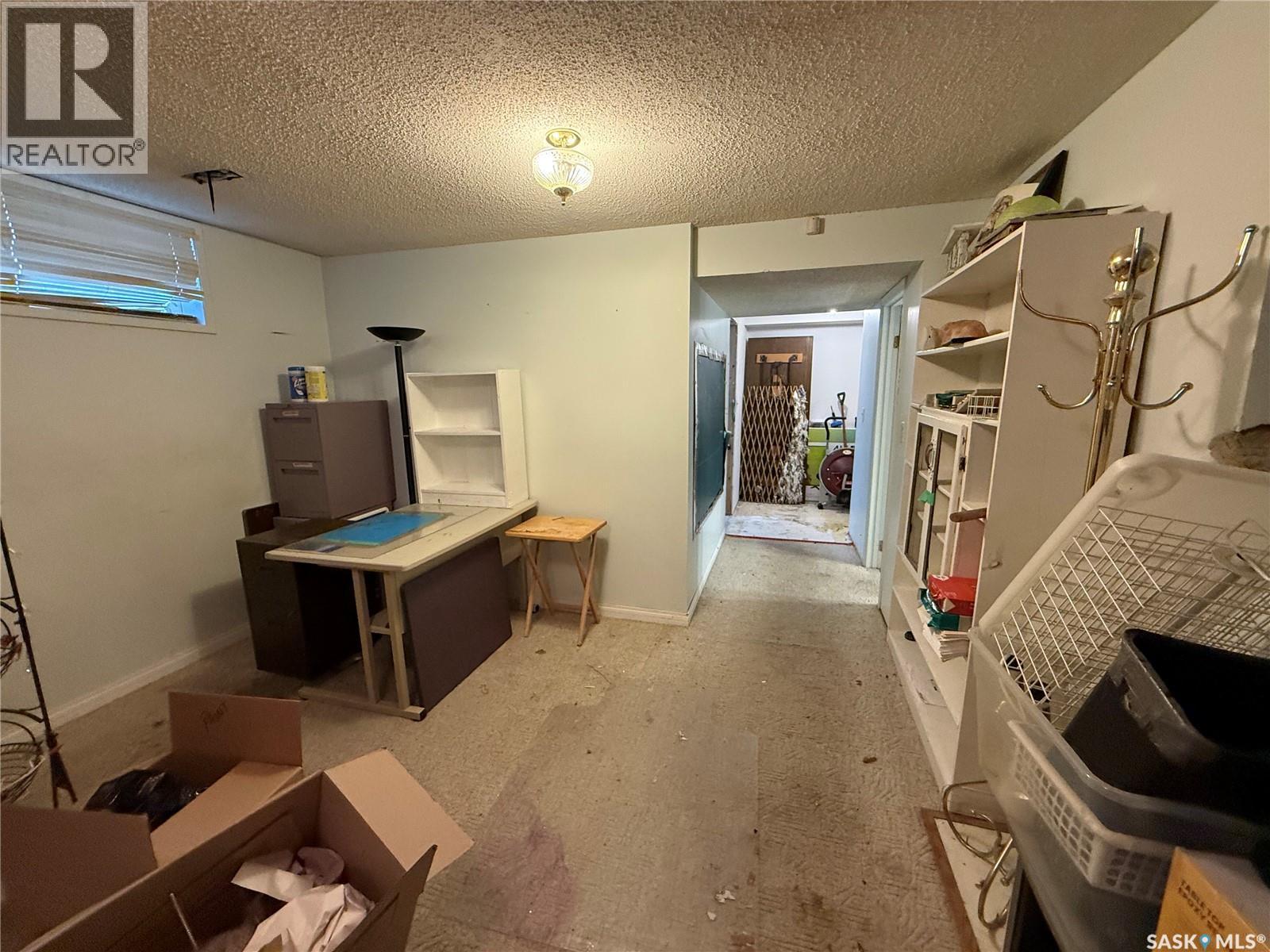 306 Crean CRESCENT - 35