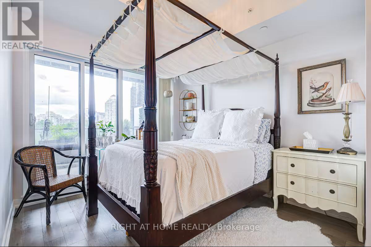 #334 30 SHORE BREEZE DRIVE - 13