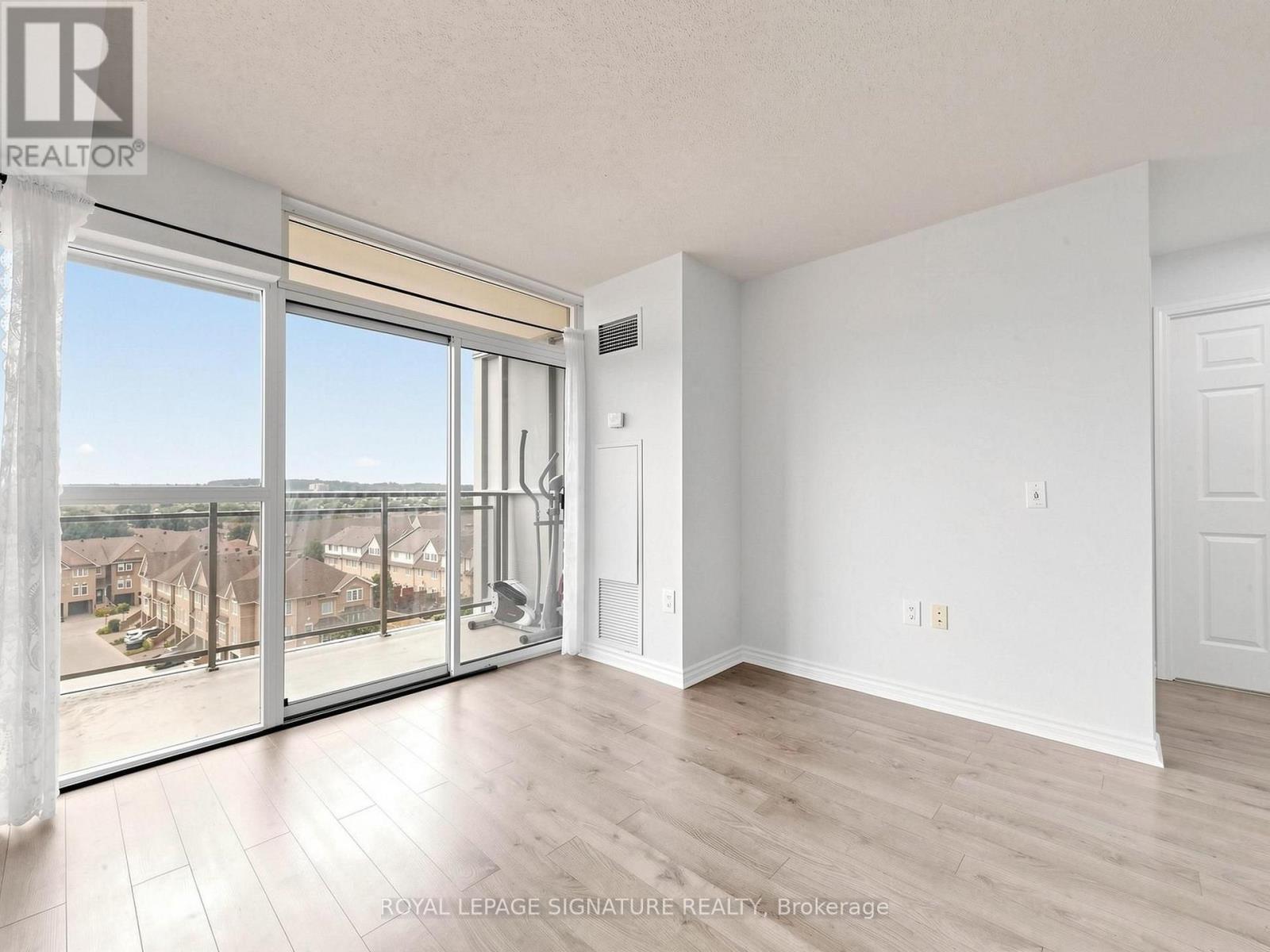 #708 55 STRATHAVEN DRIVE - 24