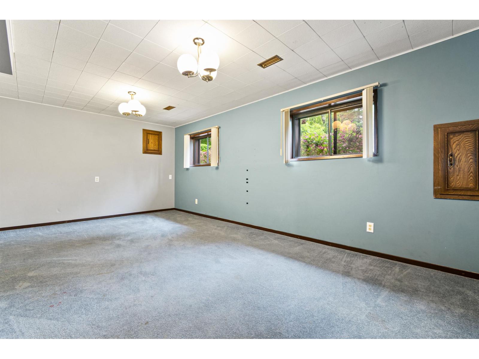 260 ROBERTSON CRESCENT, Hope, Hope