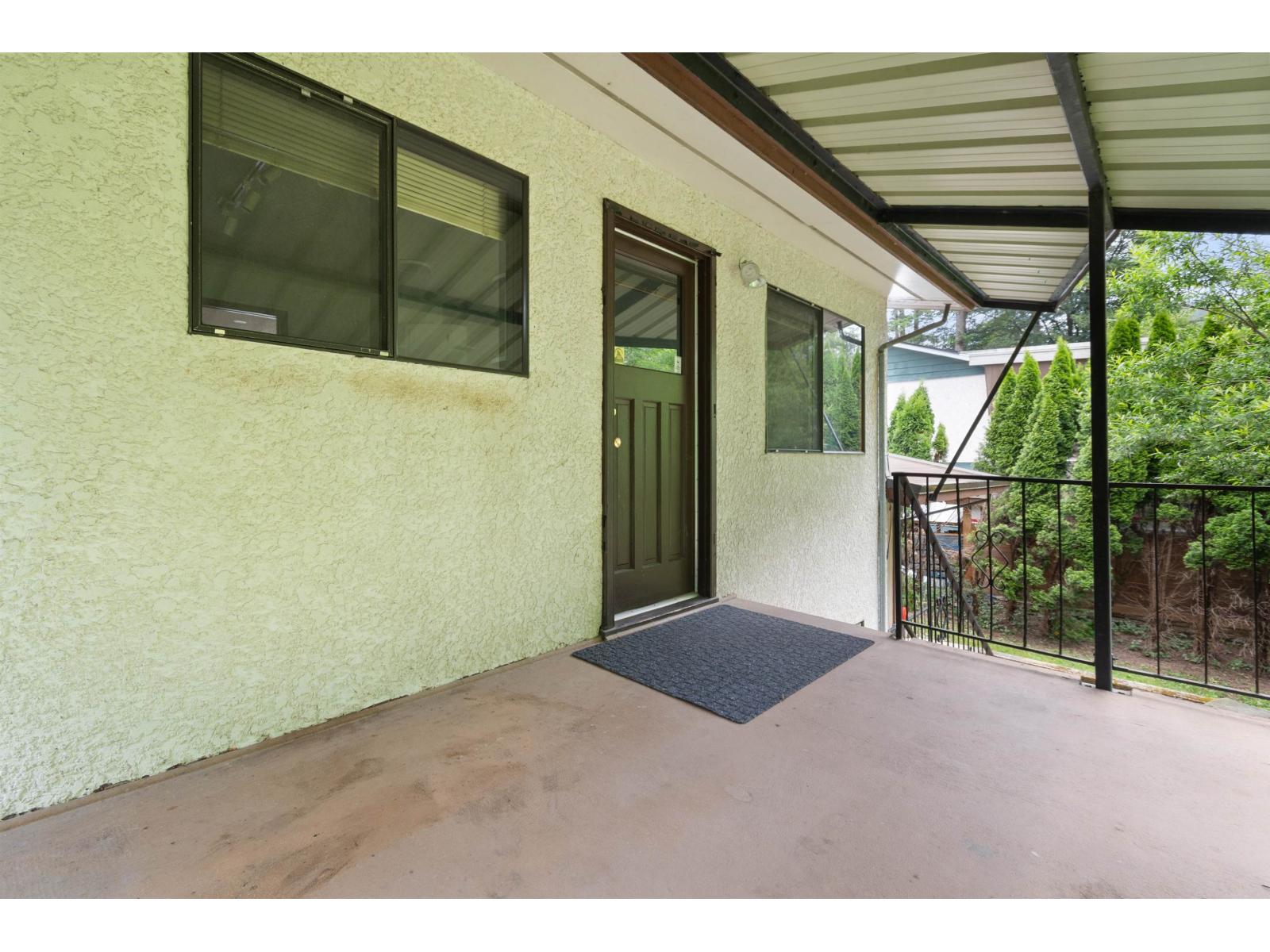 260 ROBERTSON CRESCENT, Hope, Hope