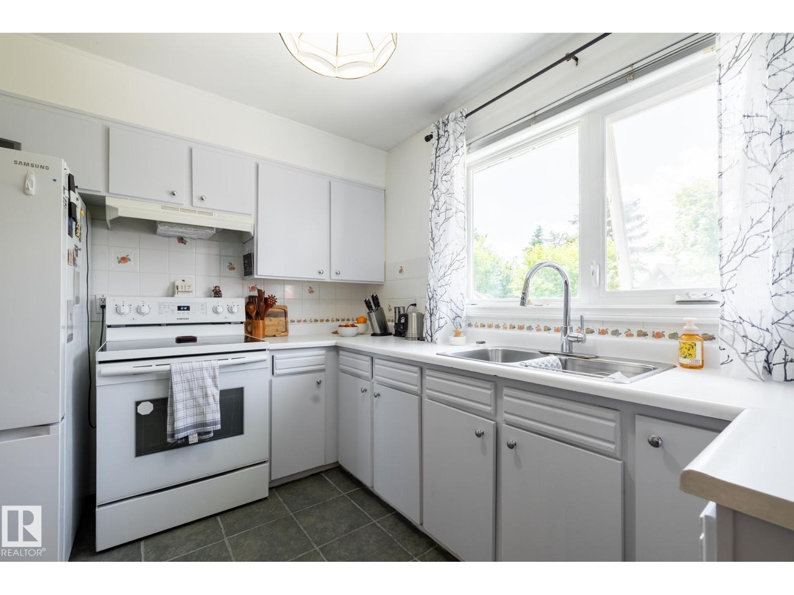 2309 MILLBOURNE RD W NW - 16