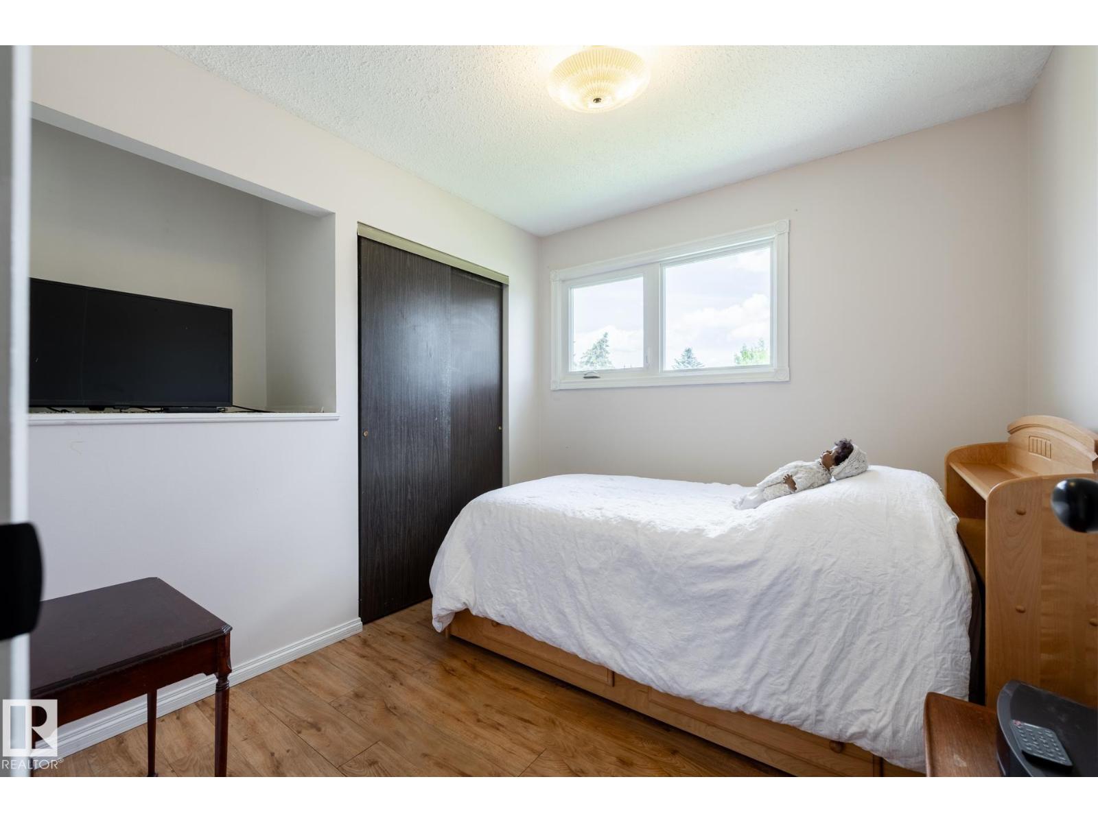 2309 MILLBOURNE RD W NW - 30