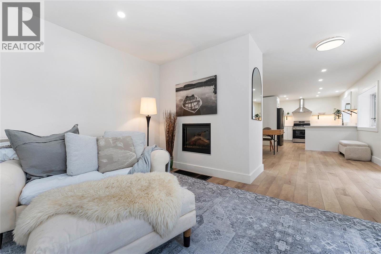 9370 Cottonwood Rd - 9