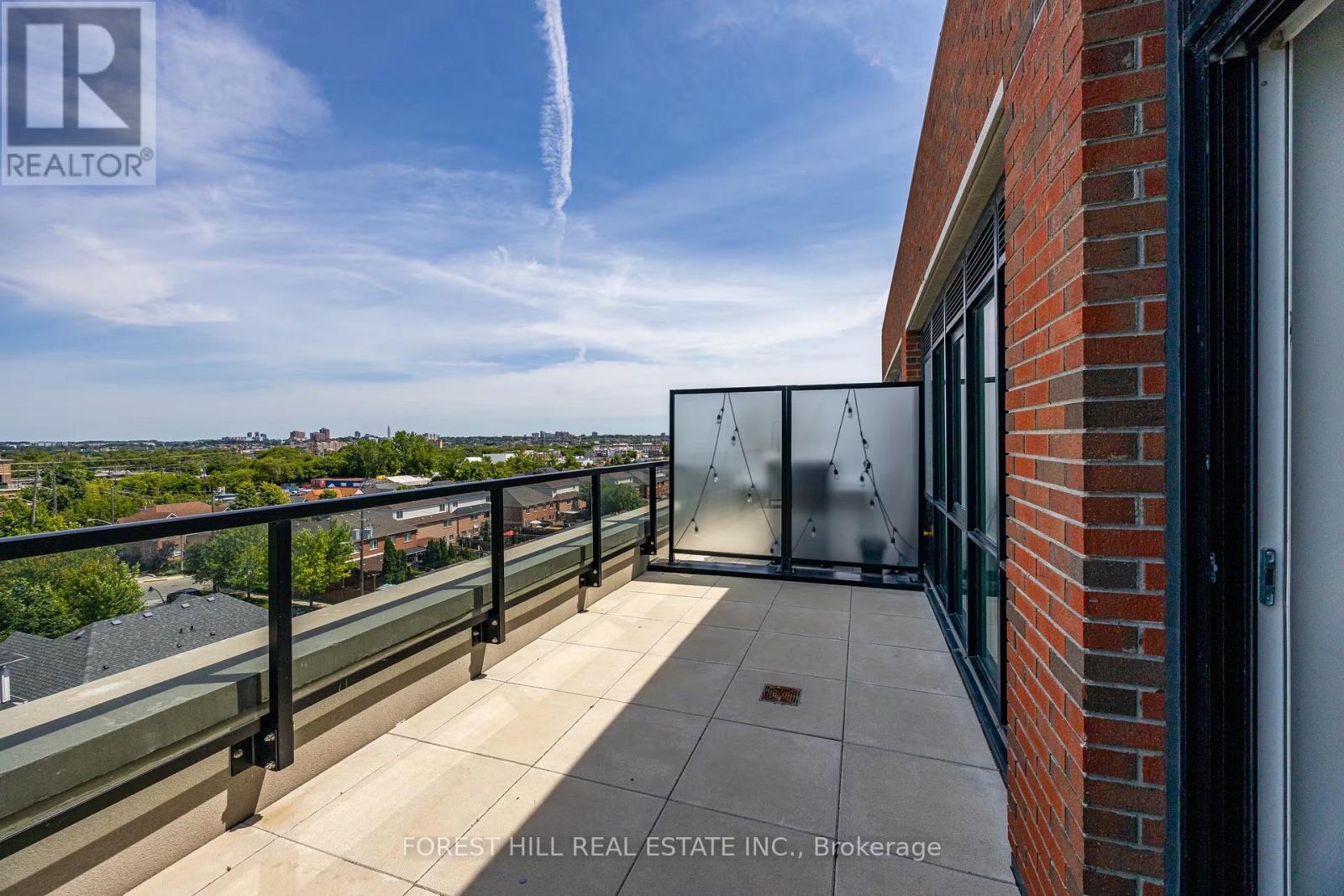 #717 2300 ST. CLAIR AVENUE - 11