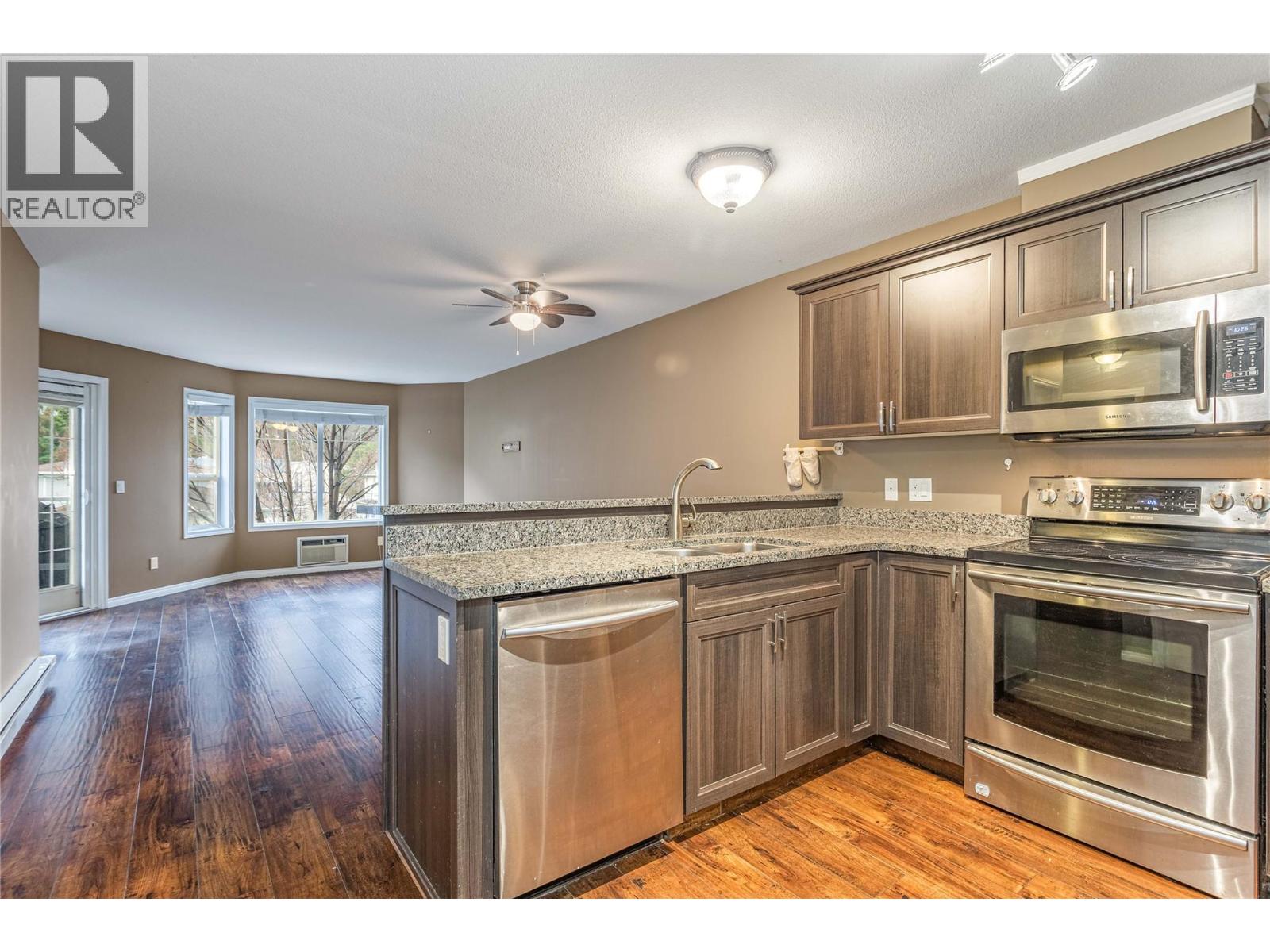 #102 2733 Riffington Place - 4