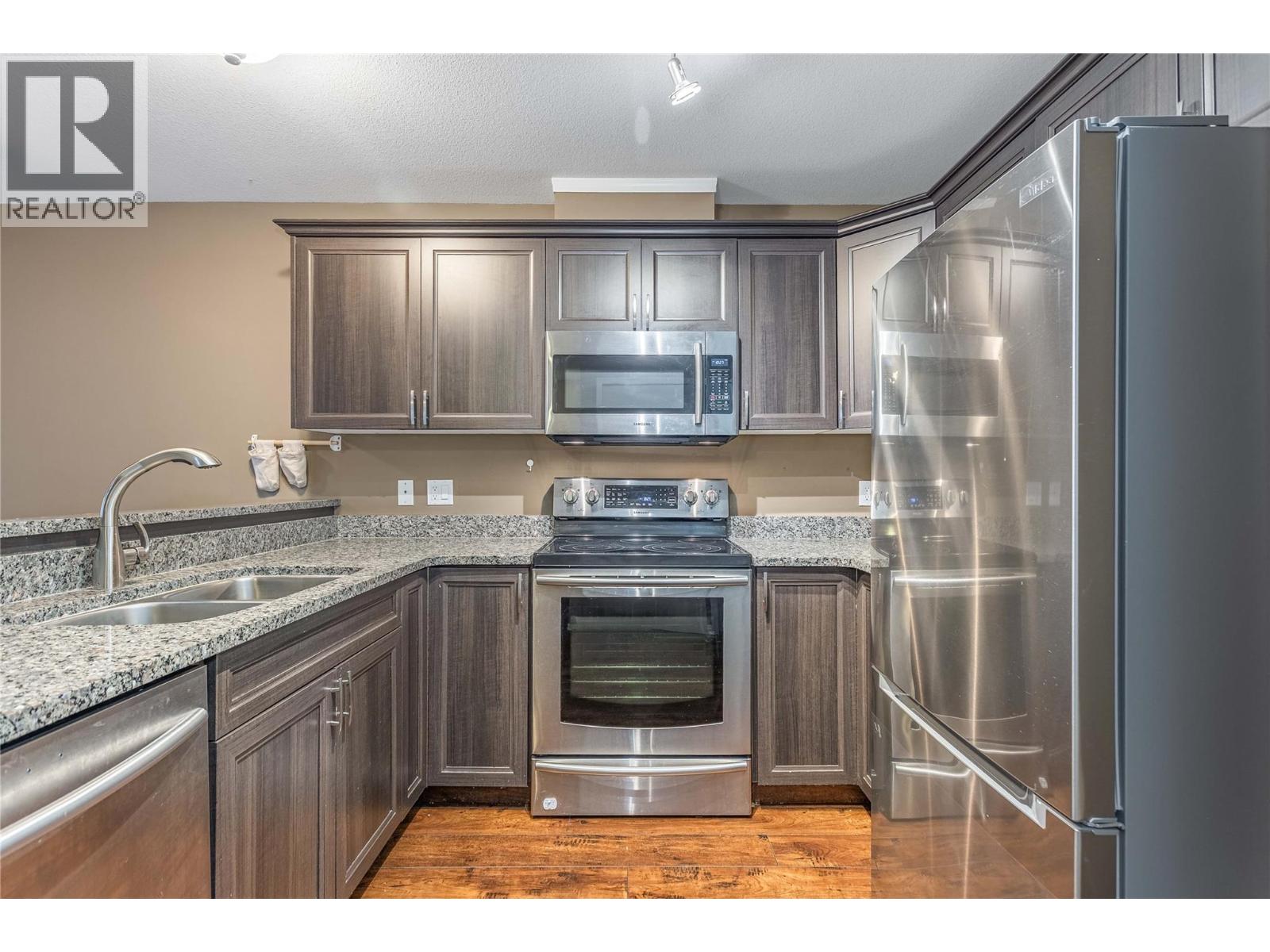 #102 2733 Riffington Place - 5