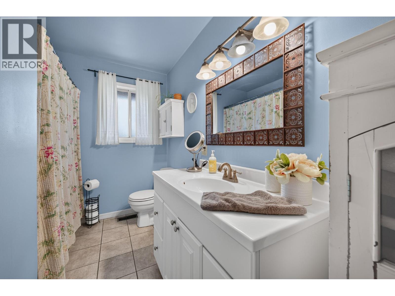 229 Nelson Avenue - 14
