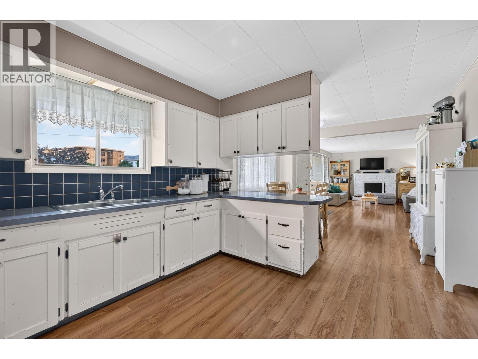 229 Nelson Avenue - 6