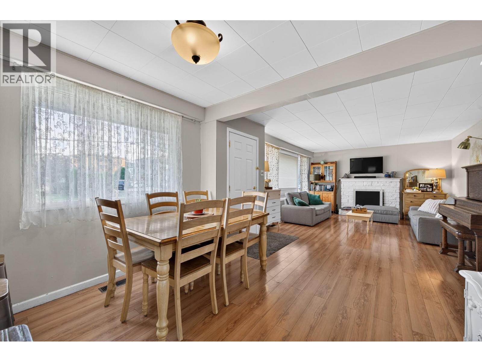 229 Nelson Avenue - 8