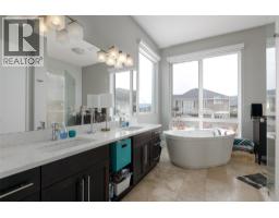 Bedroom - 5342 Signet Crescent, Kelowna, BC V1W5J5 Photo 14